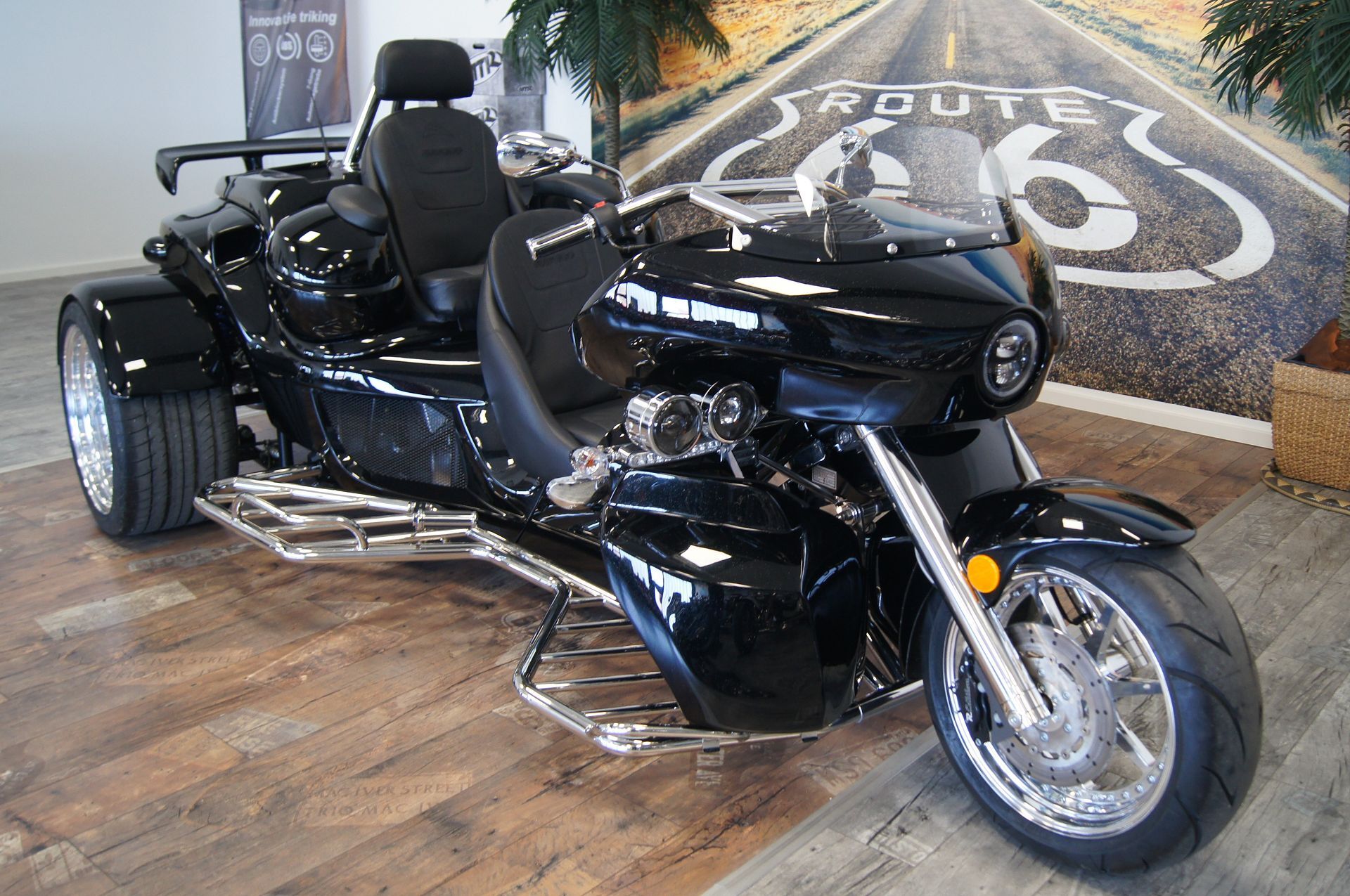 Anklicken für höhere Auflösung Rewaco RF1-LT2 Touring Automatik 177PS LED Musik_38713