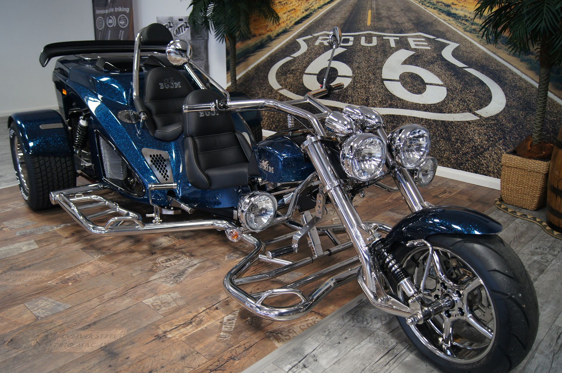 Anklicken für größere Fotos_06458001 Boom Mustang Advance Automatik 110PS_06458