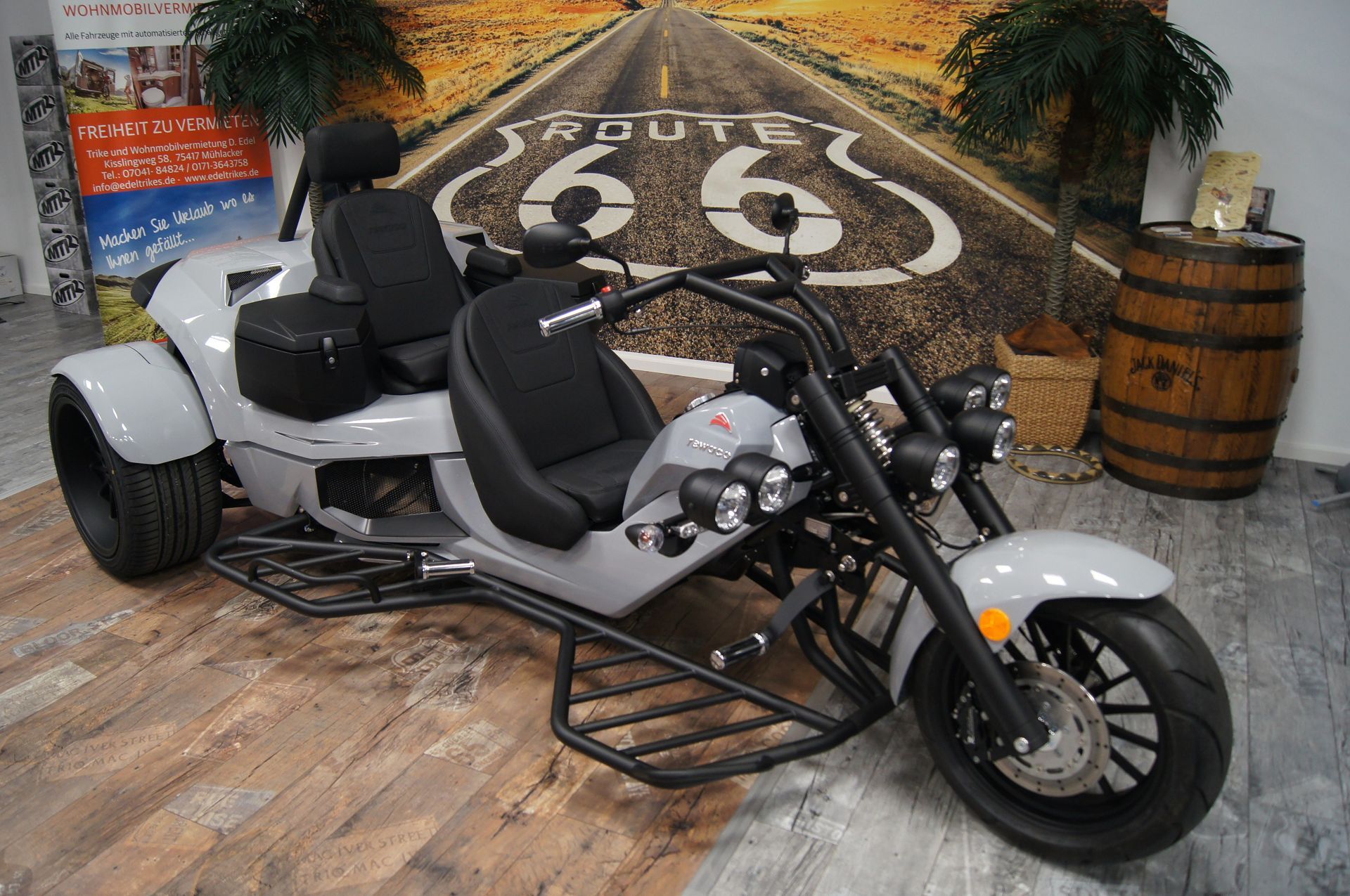 Anklicken für größere Bilder_001 Rewaco PUR3 Explorer 110PS_38749